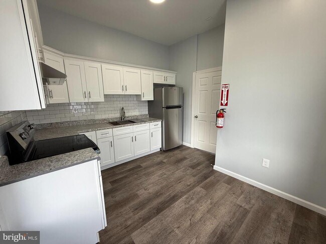 Foto del edificio - 1156 Franklin St