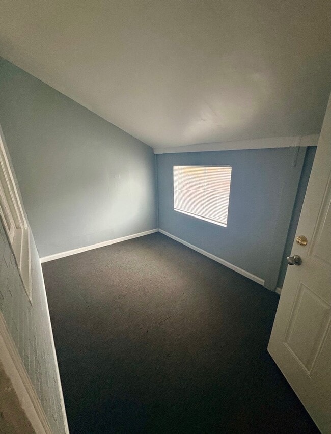 Foto del edificio - 9752 S Avenue J