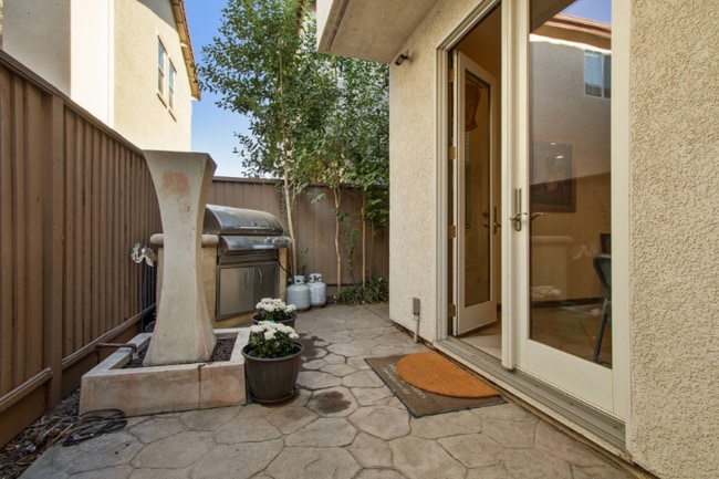 Building Photo - 151 Candela Cir