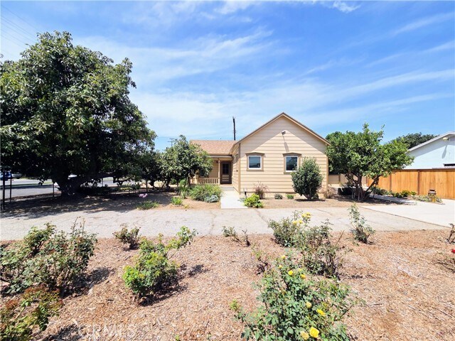 Foto del edificio - 9497 Foster Rd