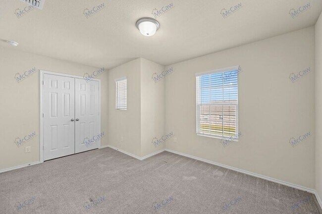 Building Photo - 805 Harefield Ln