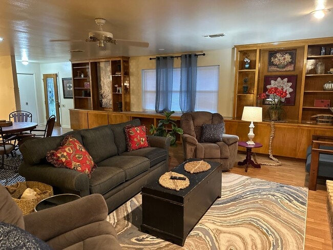 Building Photo - ONE BEDROOM, one bath, FULLY FURNISHED; ALL BILLS PAID