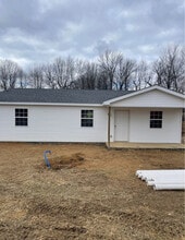 Building Photo - 35 Tracker Ln