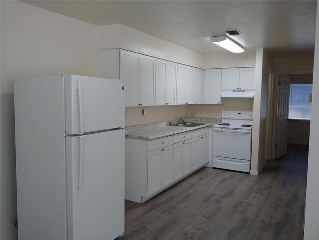 Foto del edificio - 719 SW 70th Terrace