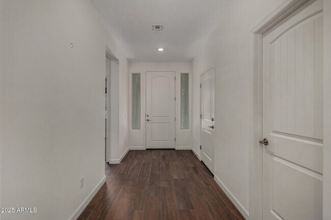 Foto del edificio - 20396 W Brittlewood Ave