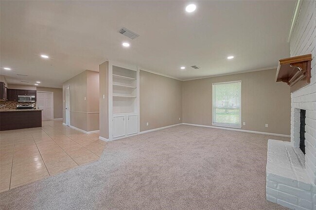 Foto del edificio - 6534 Bayonne Dr