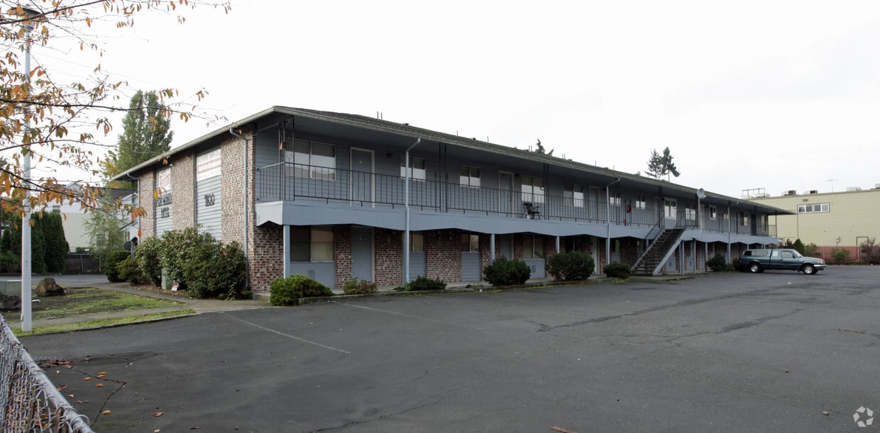 Fox Worth Apartments - Oak Terrace Apartments