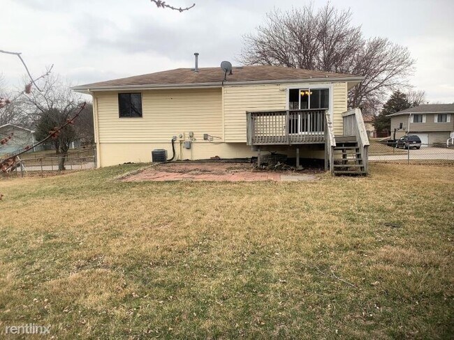 Building Photo - 3 br, 2 bath House - 14610 Gertrude St