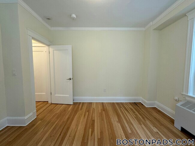 Building Photo - 26 Chauncy St