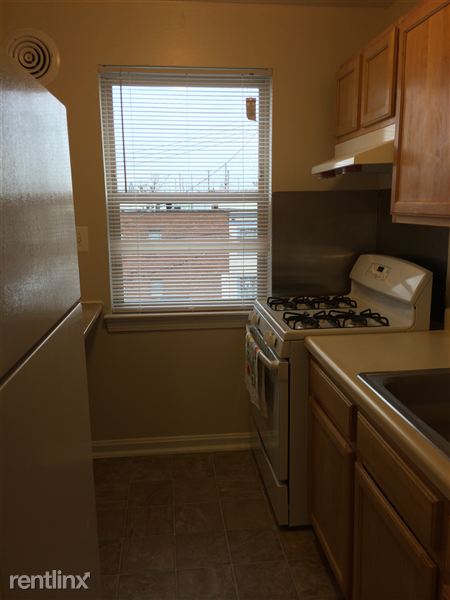 Foto del edificio - 439 N Frederick Ave
