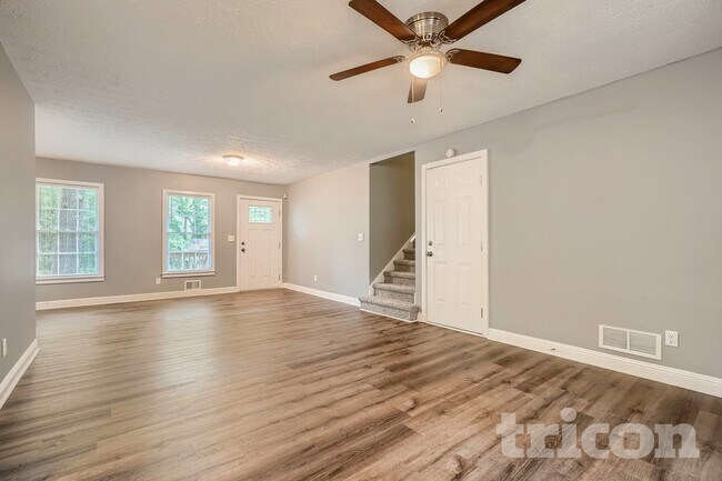 Foto del edificio - 847 Raintree Way SE