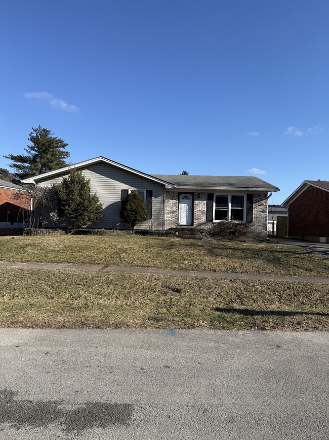 Building Photo - 8411 Cloverport Dr