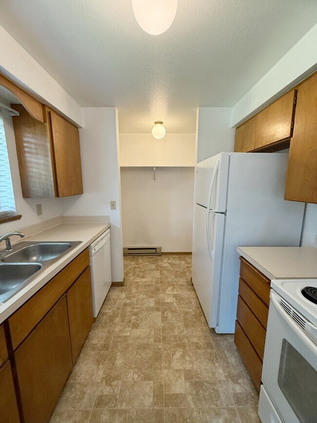 Foto del edificio - 7271 W Pine St