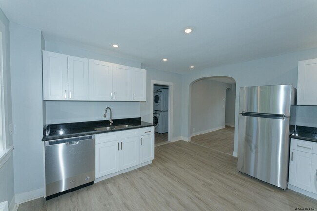 Building Photo - 1 Lindberg Dr