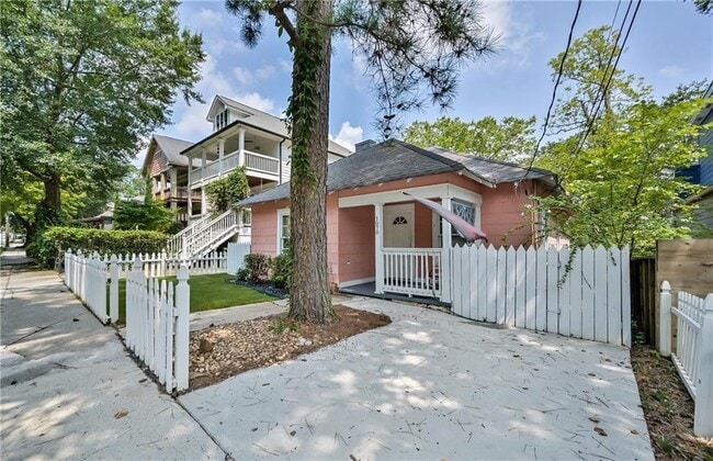 Foto del edificio - 1070 Wylie St SE