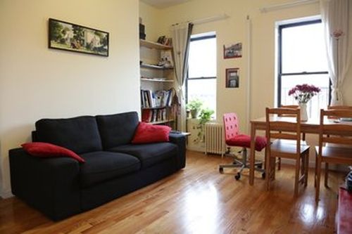 Primary Photo - 325 E 6th St
