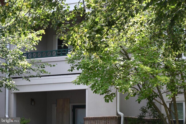 Foto del edificio - 12016 Taliesin Pl