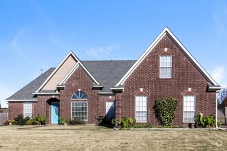 Building Photo - 8036 New Castle Cove