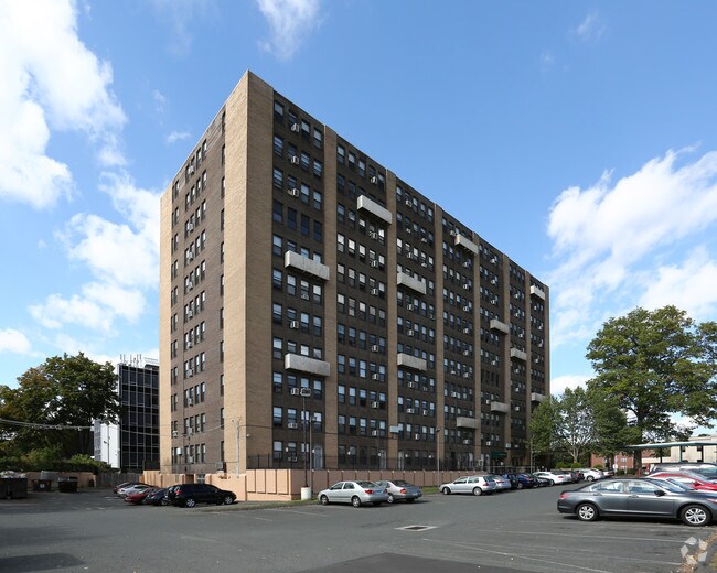 Park View Towers Rentals in Hartford at 967 Asylum Ave Hartford, CT