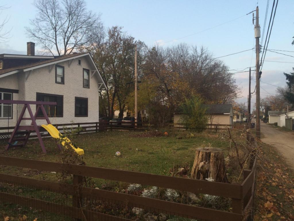 Building Photo - 2127 Vine St