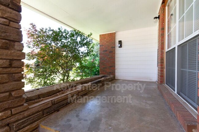Foto del edificio - 1632 NE 46th St