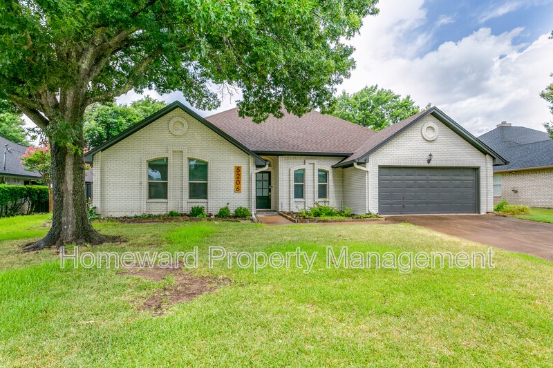 Primary Photo - 5206 Fox Trail Lane