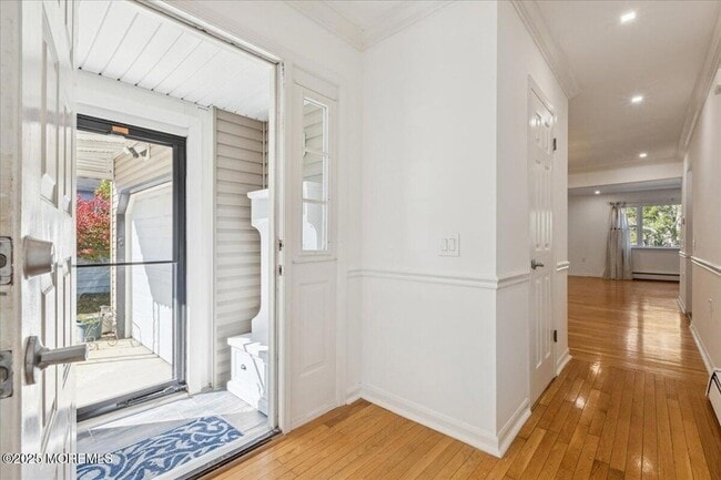 Building Photo - 57 Selkirk Ave