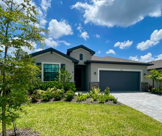 Foto del edificio - 1464 Saddlewood Cir