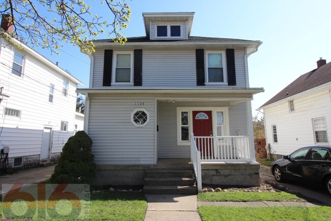 Building Photo - 1124 Watson St SW