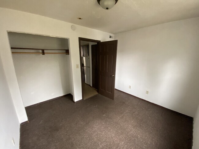 Foto del edificio - 735 W. Decatur