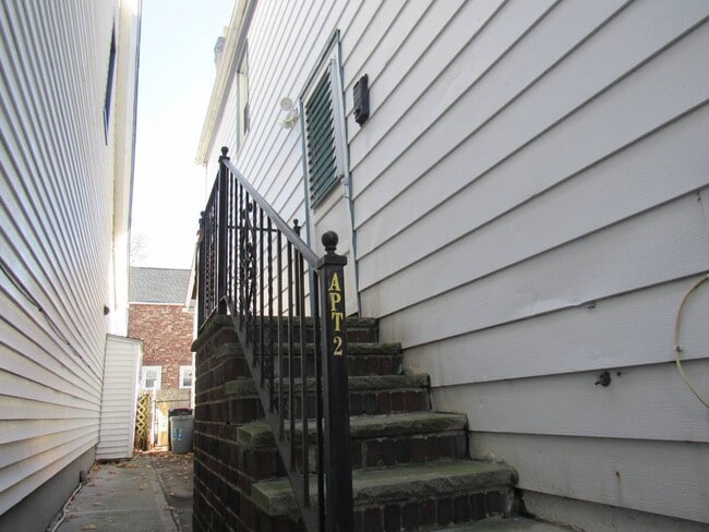 Building Photo - 89-18 69th Ave