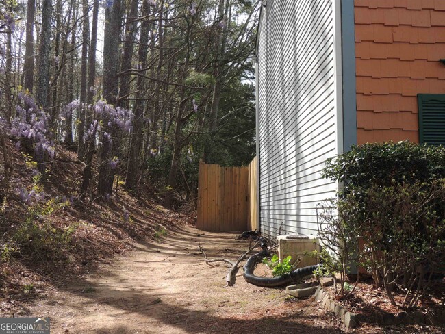 Building Photo - 1496 Inverness Dr