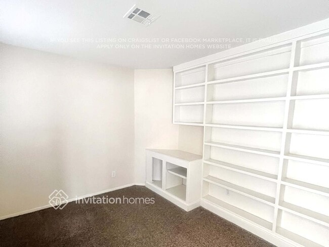 Foto del edificio - 923 Shadowfax Rd