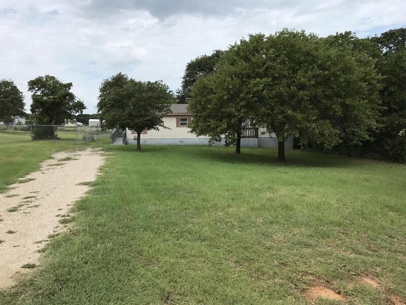 331 Prairie Ln, Azle, TX 76020 House Rental in Azle, TX