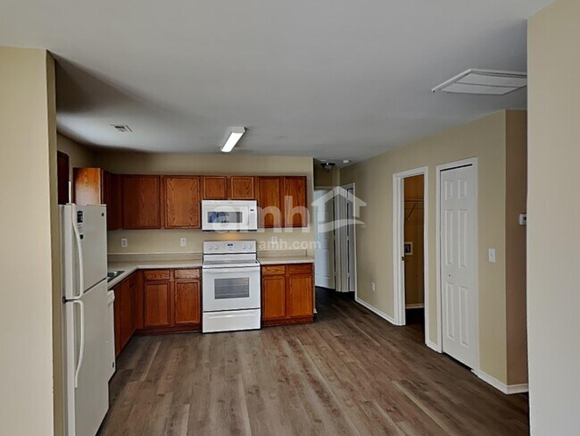 Foto del edificio - 5118 Valcourt Rd