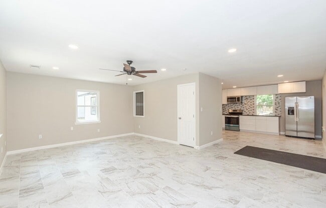 Building Photo - 2950 Piper Rd
