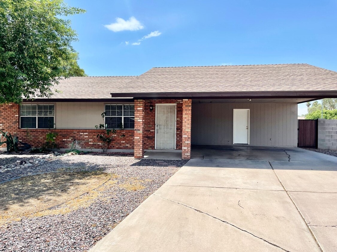 Gilbert & Southern 3 Bed/2 Bath Home In Mesa! - Gilbert & Southern 3 Bed/2 Bath Home In Mesa!