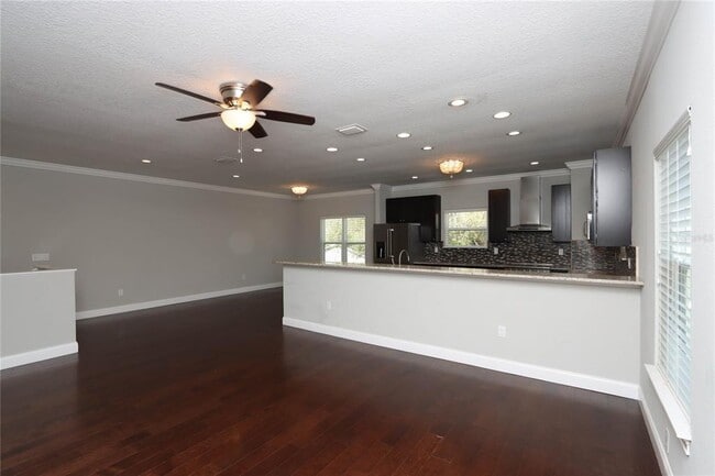 Building Photo - 3617 Bay Heights Way