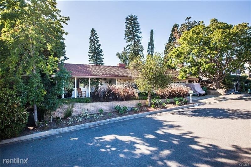 Foto principal - 3019 Mountain View Dr