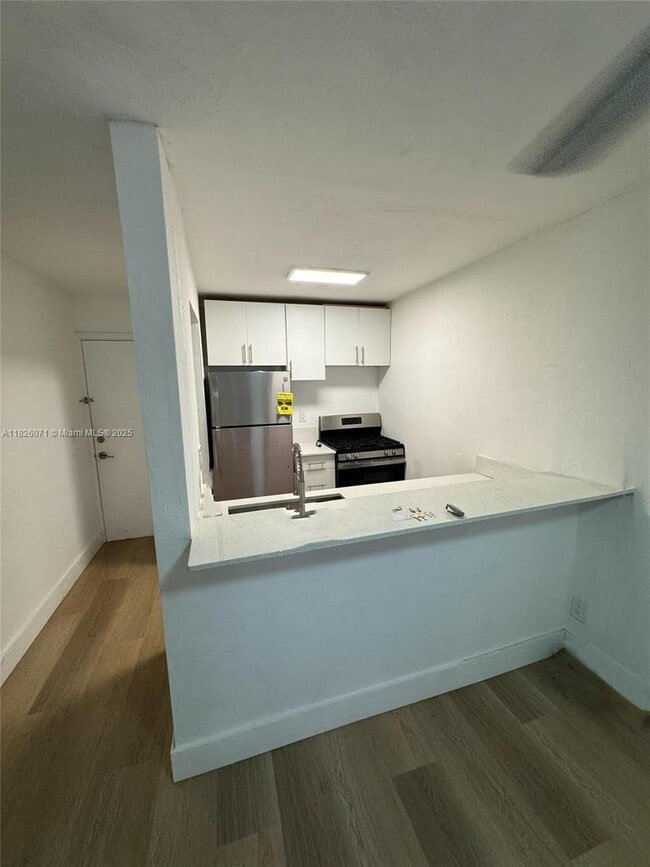 Foto del edificio - 505 NE 30th St