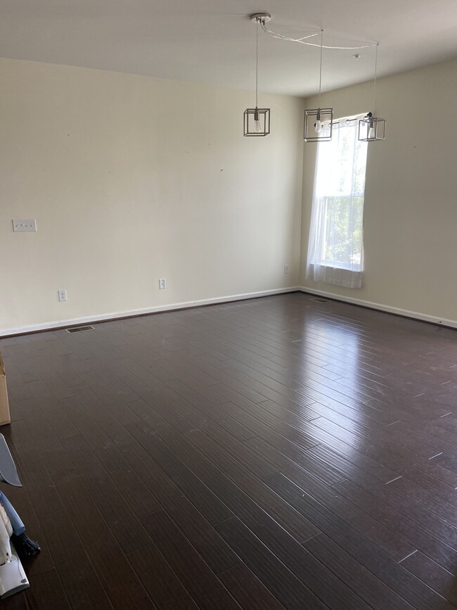 Building Photo - 24640 Jackalope Terrace