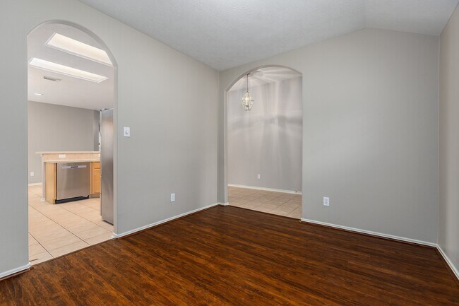 Foto del edificio - 18126 Stone Trail Manor Dr