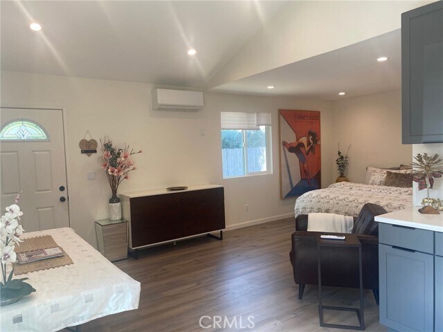 Foto del edificio - 1338 N Park Ave