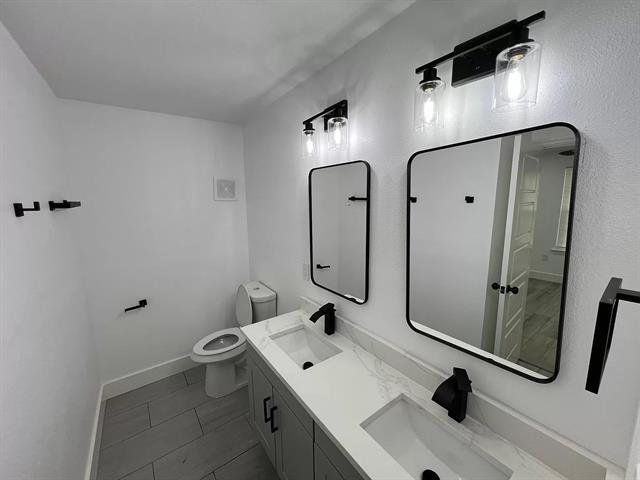 Foto del edificio - 1323 Claude St