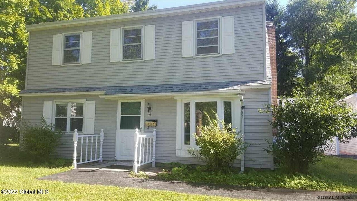 Primary Photo - 25 Perry Ave