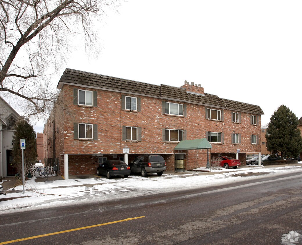 Building Photo - King James Apartments