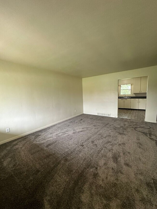 Foto del edificio - 1801 Lynwood Dr