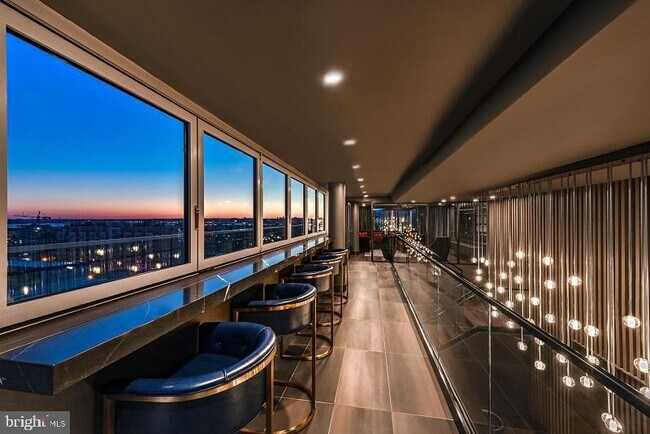 Building Photo - 1205 Half St SE