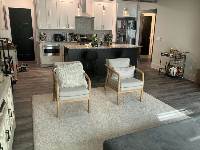 Building Photo - Luxury 1 BR in Fairport Village Available November 2026