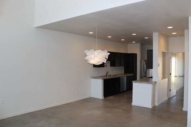 Building Photo - 6 Calle Lemita - Aldea